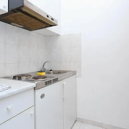 Apartmán Slatine 13298a *